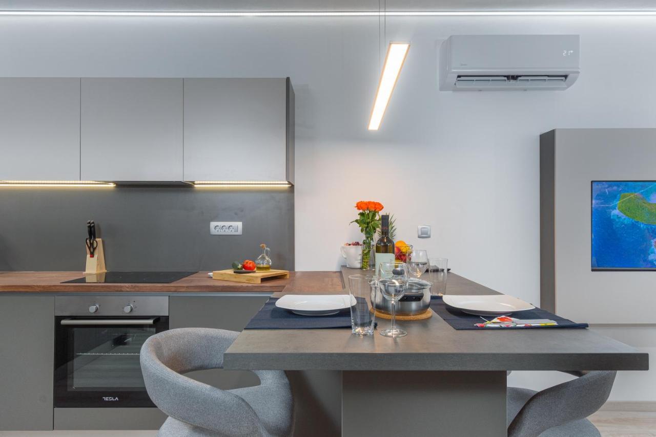 Apartment Ena Near Pula Amphitheater المظهر الخارجي الصورة