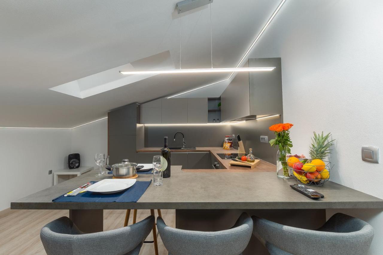 Apartment Ena Near Pula Amphitheater المظهر الخارجي الصورة