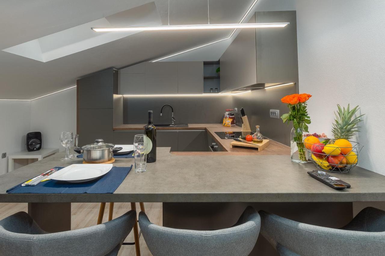 Apartment Ena Near Pula Amphitheater المظهر الخارجي الصورة