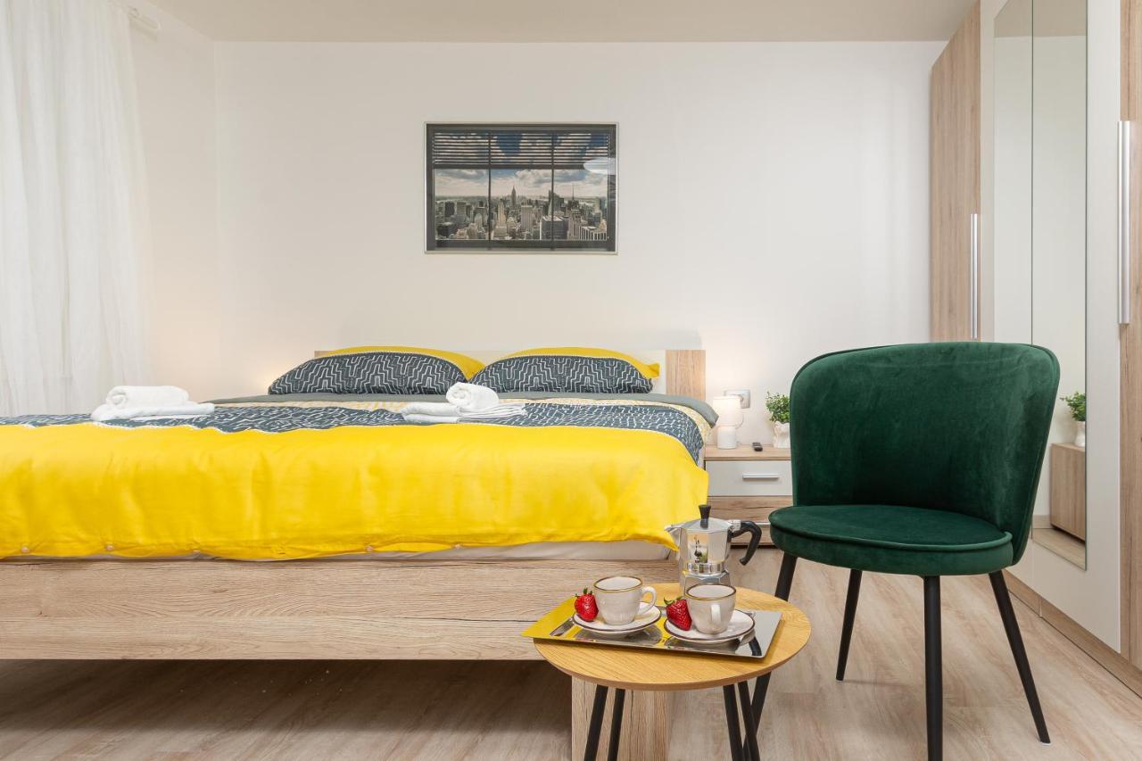 Apartment Ena Near Pula Amphitheater المظهر الخارجي الصورة