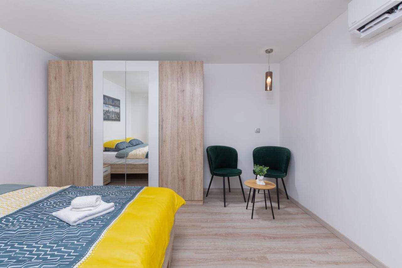 Apartment Ena Near Pula Amphitheater المظهر الخارجي الصورة