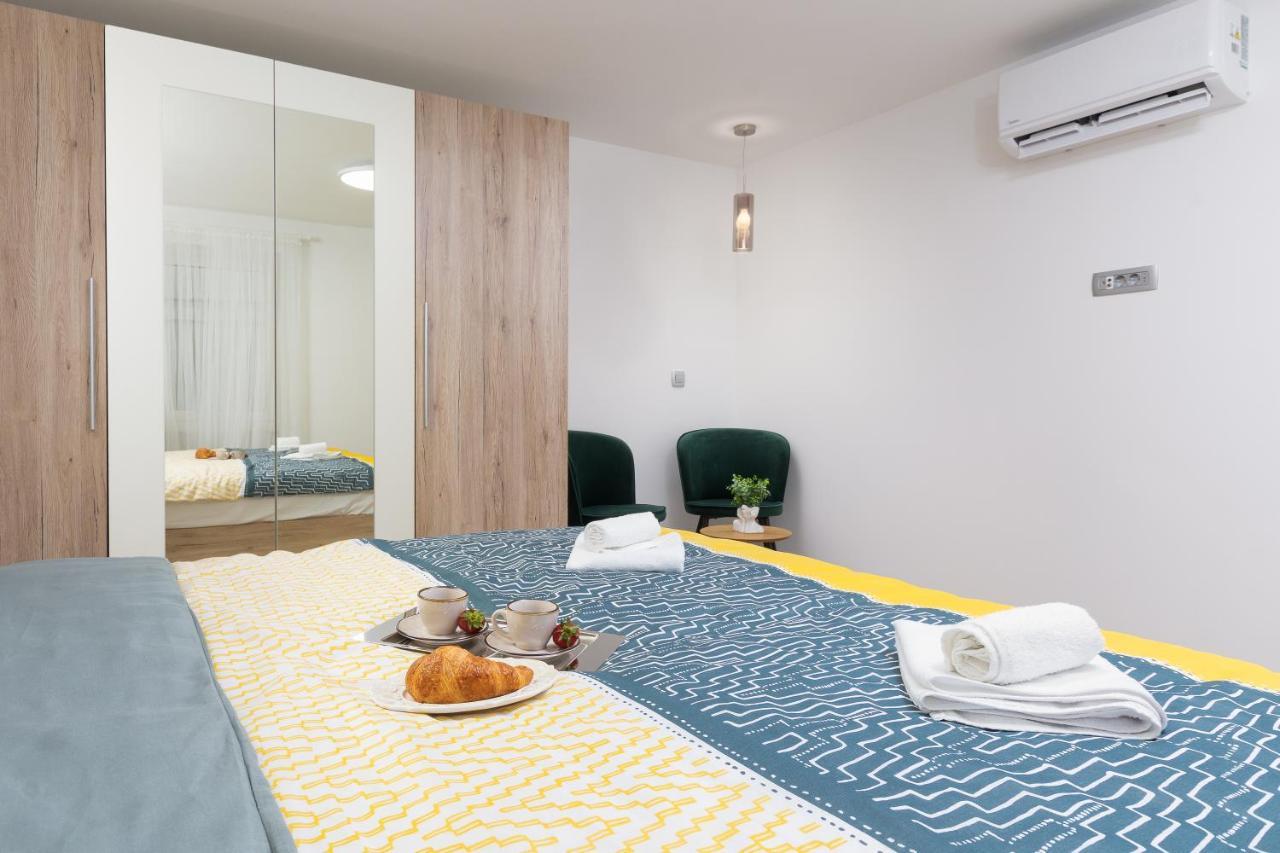 Apartment Ena Near Pula Amphitheater المظهر الخارجي الصورة