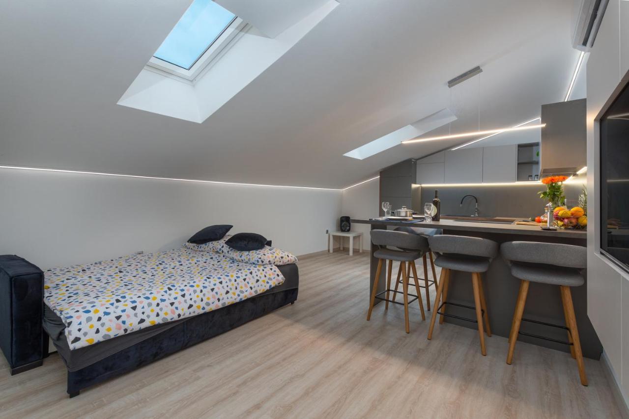Apartment Ena Near Pula Amphitheater المظهر الخارجي الصورة