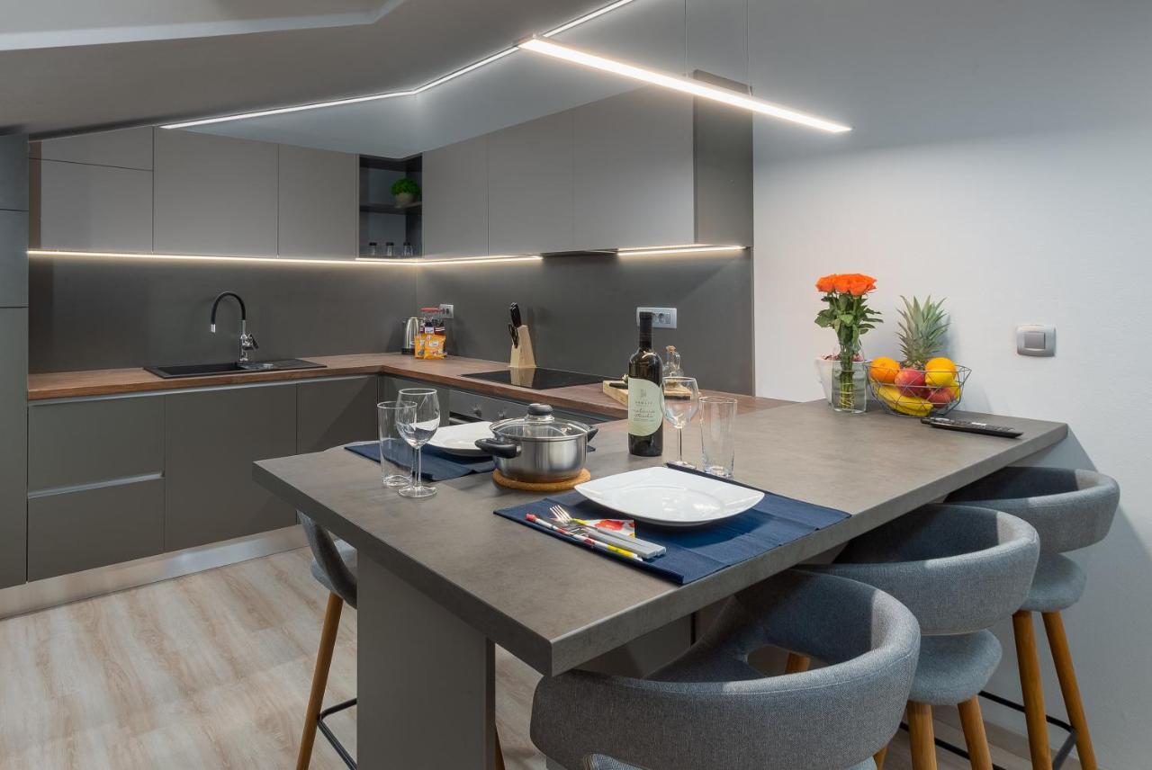 Apartment Ena Near Pula Amphitheater المظهر الخارجي الصورة
