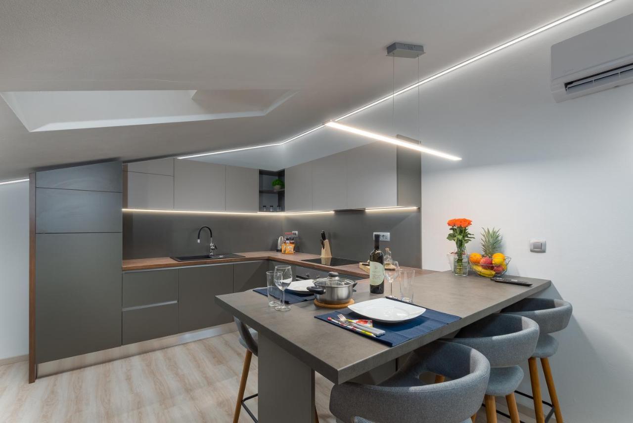 Apartment Ena Near Pula Amphitheater المظهر الخارجي الصورة